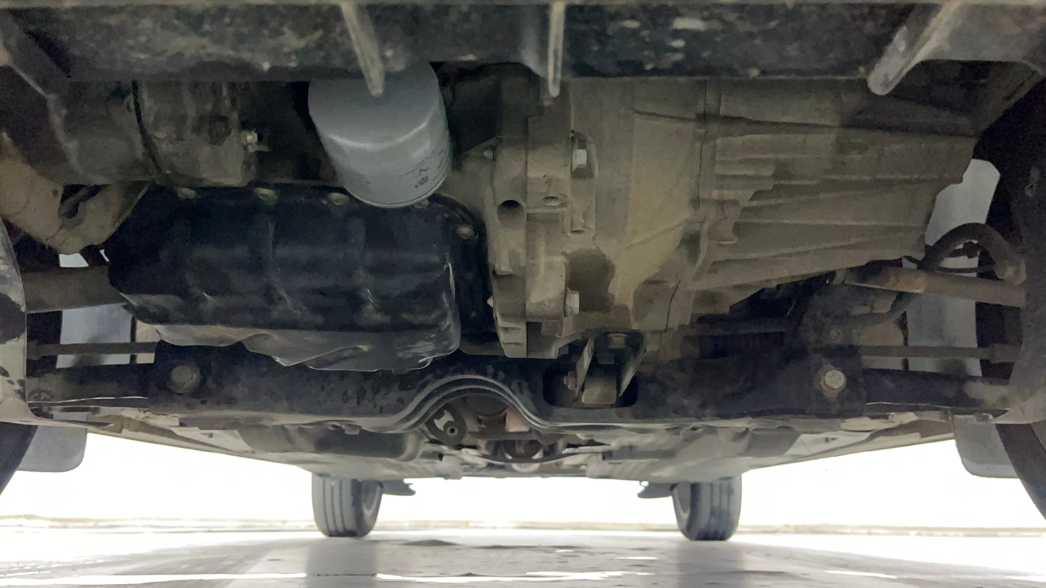 Used 2020 Volkswagen Polo Comfortline Plus 1.0L MPI Petrol Manual extra FRONT LEFT UNDERBODY VIEW