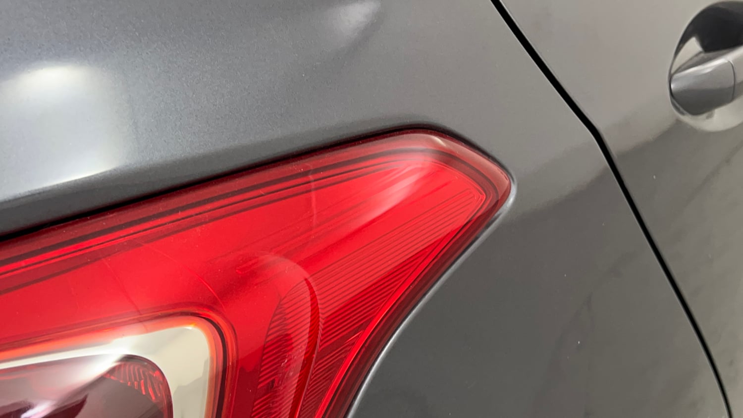 Used 2016 Hyundai Grand i10 Sportz 1.2 Kappa VTVT Petrol Manual dents MINOR SCRATCH