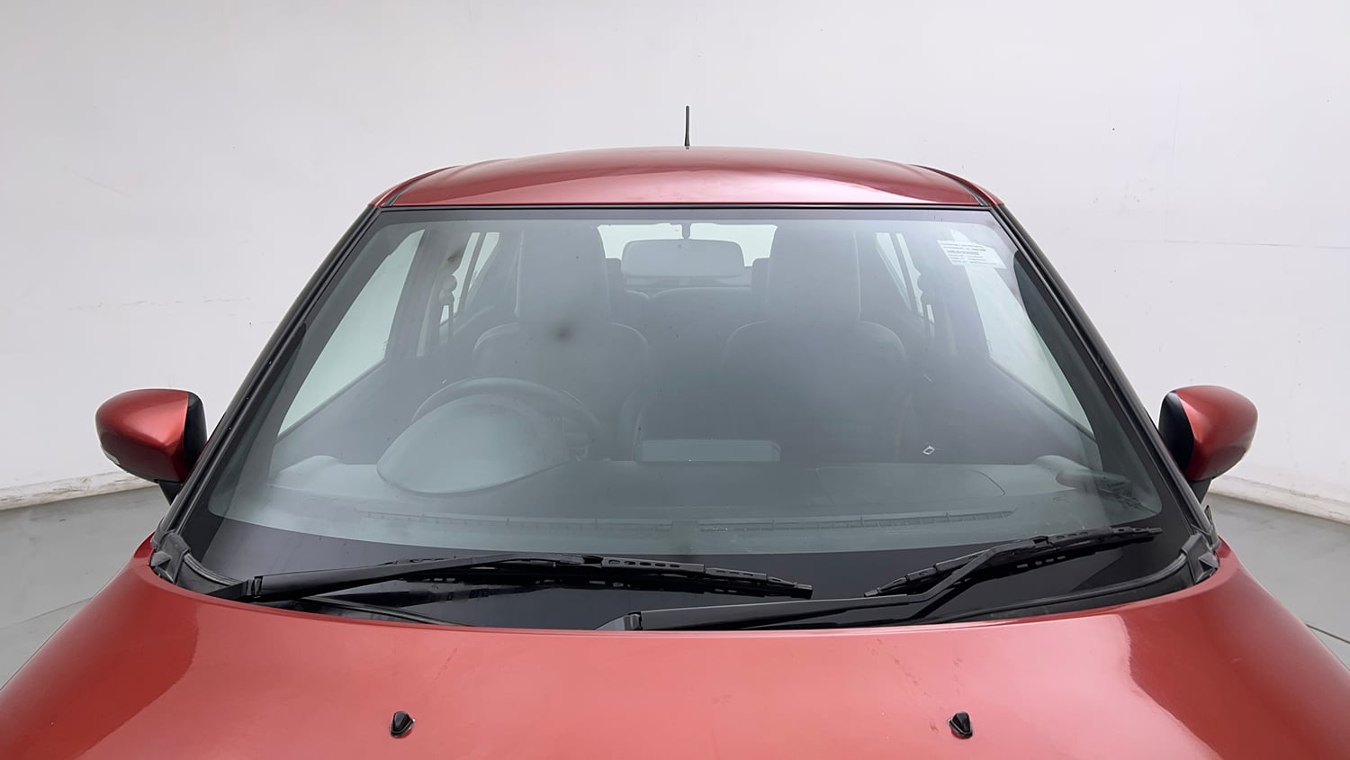 Used 2017 Maruti Suzuki Ignis Delta 1.2 MT Petrol Manual exterior FRONT WINDSHIELD VIEW