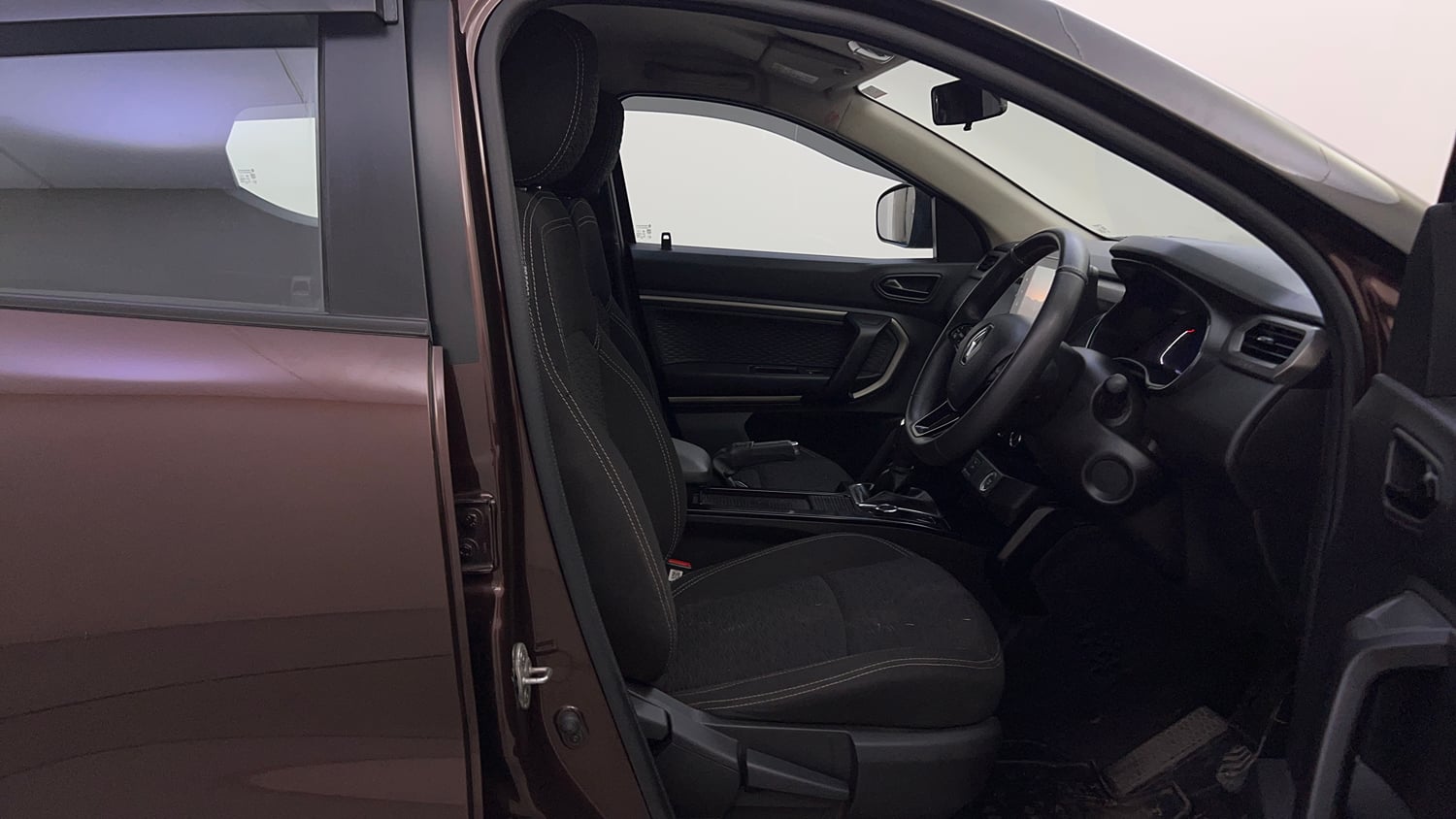 Used 2021 Renault Kiger RXZ AMT Dual Tone Petrol Automatic interior RIGHT SIDE FRONT DOOR CABIN VIEW