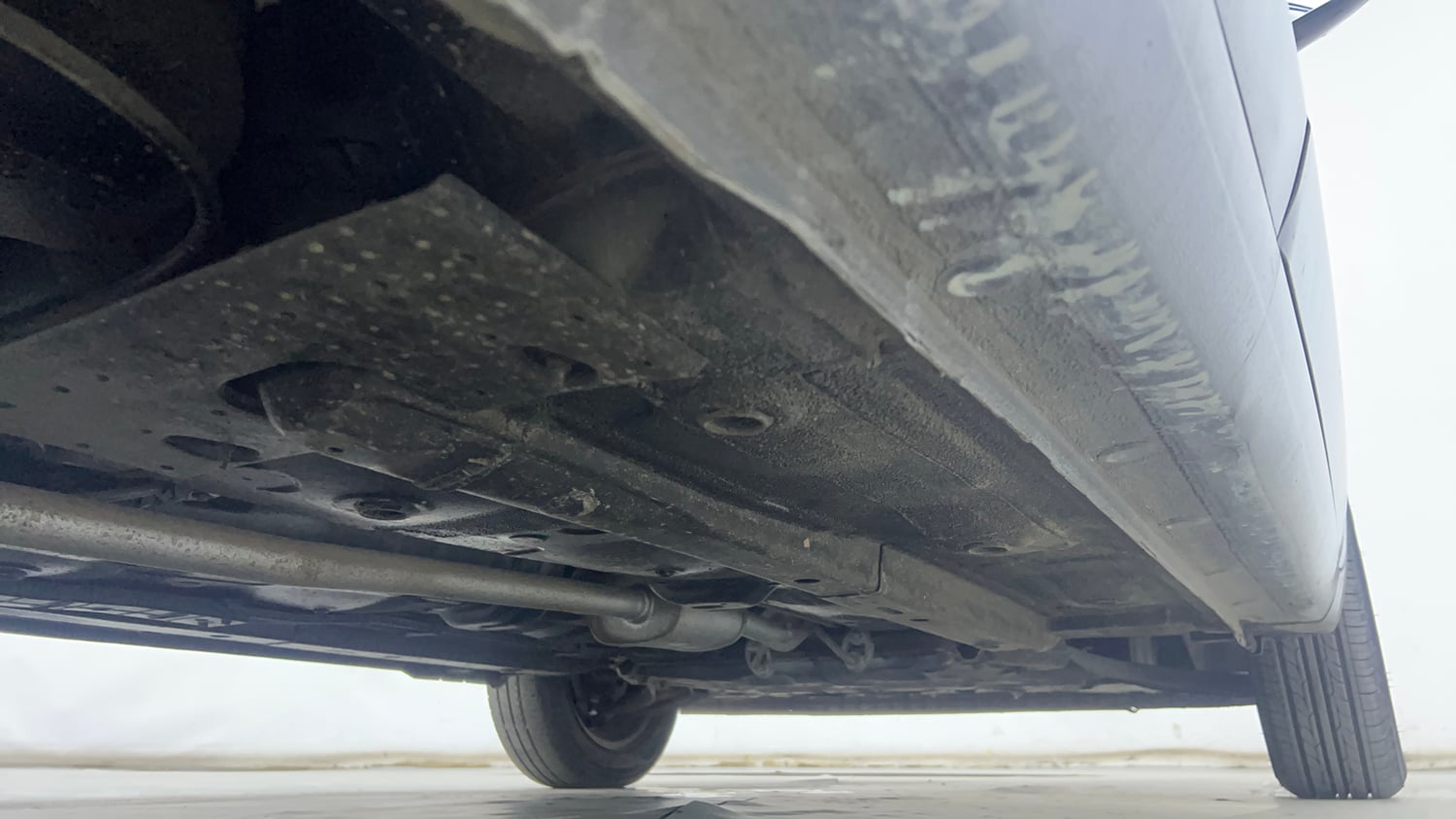 Used 2020 Hyundai Santro Sportz AMT Petrol Automatic extra REAR RIGHT UNDERBODY VIEW