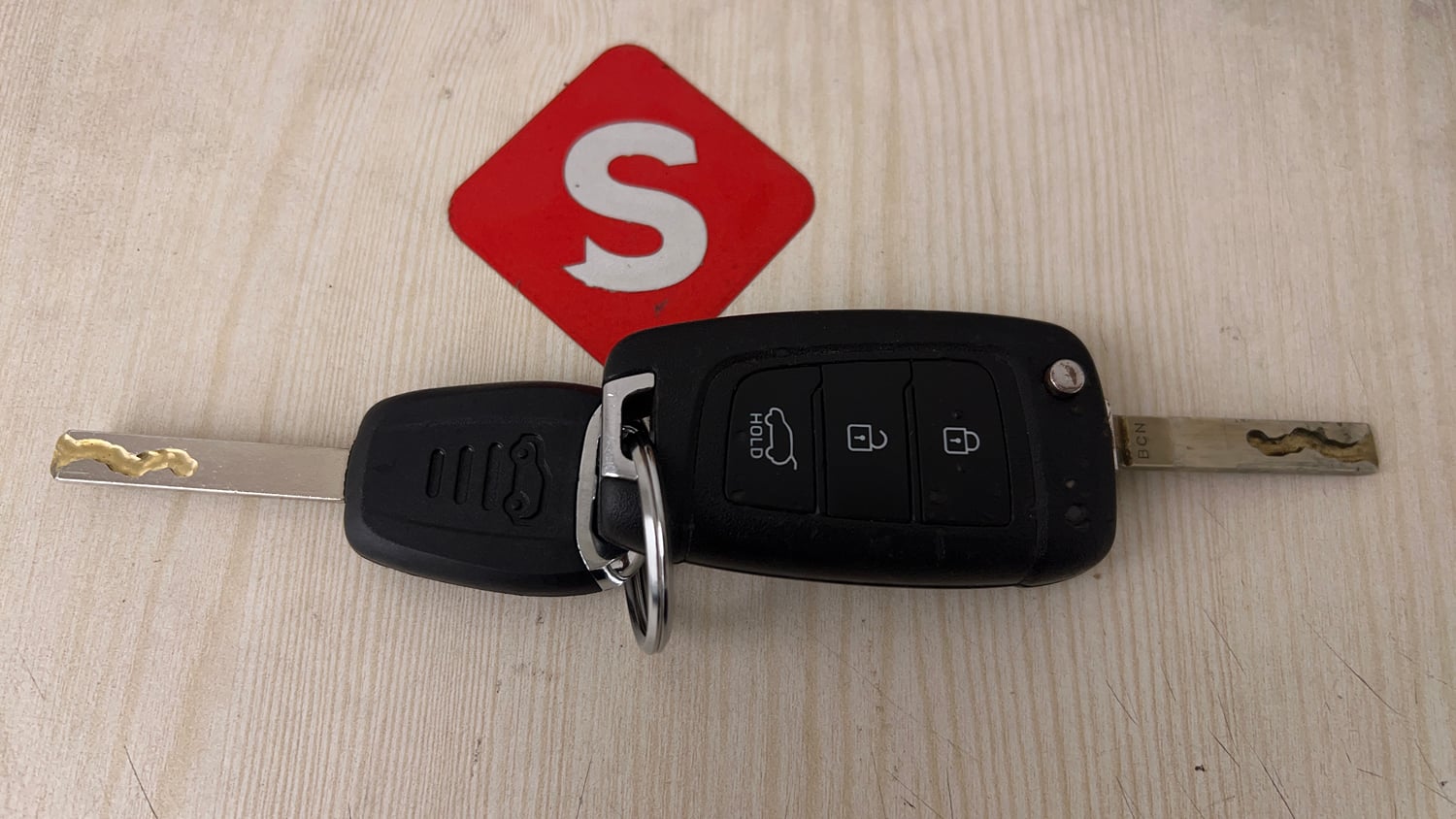Used 2024 Hyundai i20 Sportz (O) 1.2 MT Petrol Manual extra CAR KEY VIEW