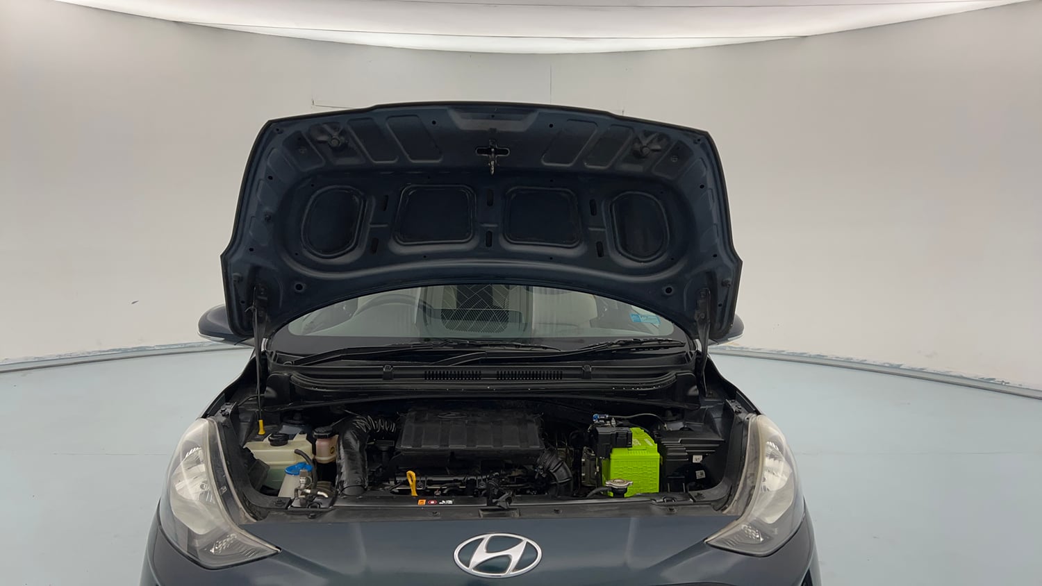 Used 2020 Hyundai Grand i10 Nios Sportz 1.2 Kappa VTVT Petrol Manual engine ENGINE & BONNET OPEN FRONT VIEW