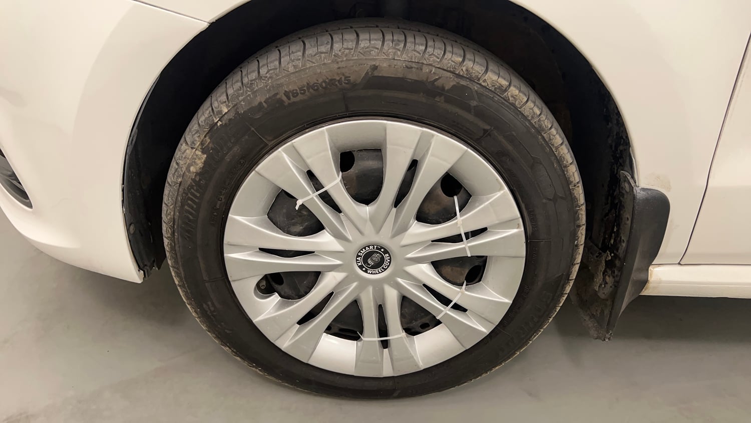 Used 2015 Volkswagen Polo Comfortline 1.5L (D) Diesel Manual tyres LEFT FRONT TYRE RIM VIEW