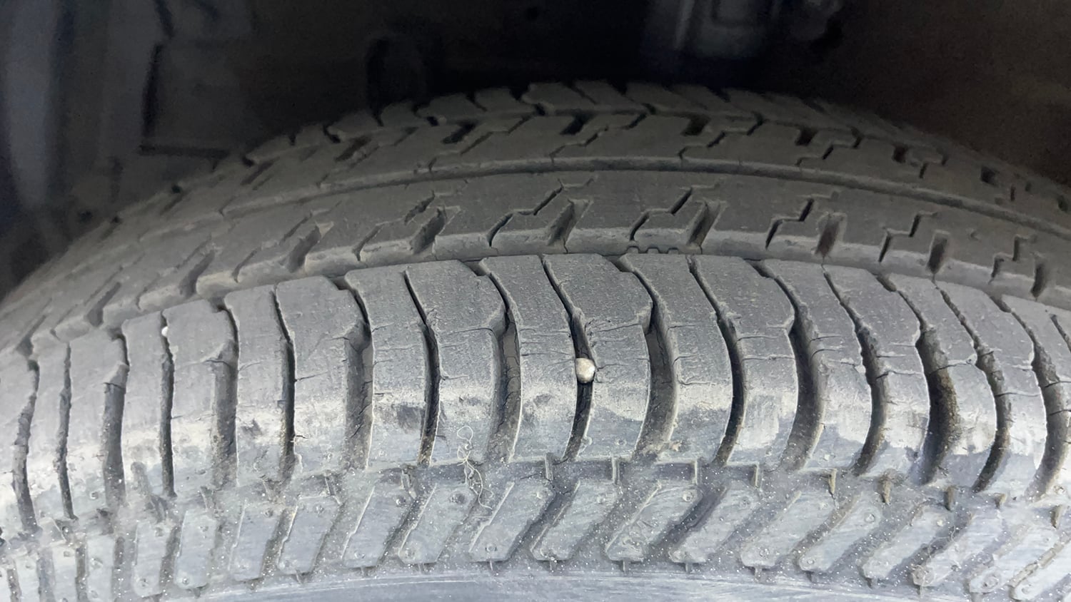 Used 2015 Maruti Suzuki Swift Dzire VXI Petrol Manual tyres LEFT FRONT TYRE TREAD VIEW