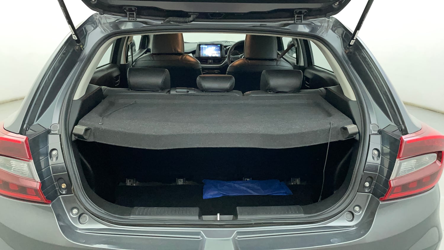 Used 2024 Maruti Suzuki Baleno Sigma MT Petrol Manual interior DICKY INSIDE VIEW