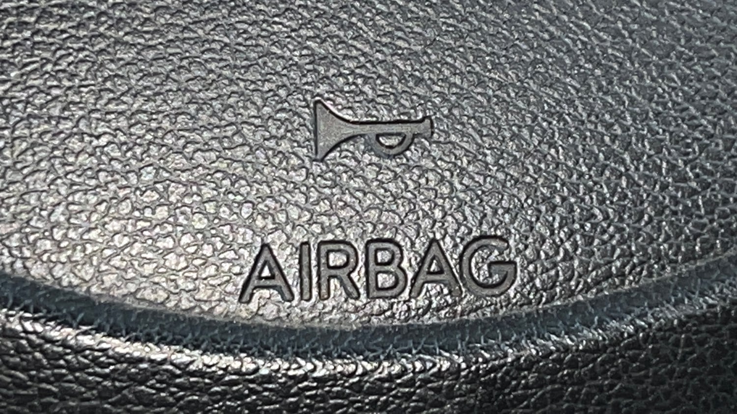 Used 2024 Hyundai i20 Sportz (O) 1.2 MT Petrol Manual top_features Airbags