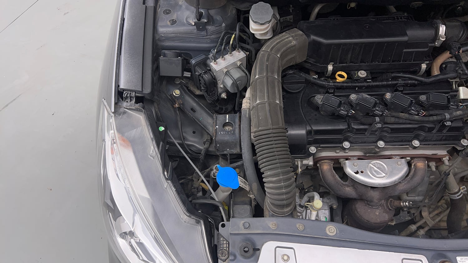 Used 2019 Maruti Suzuki Ciaz Delta Hybrid 1.5 AT Petrol Automatic engine ENGINE RIGHT SIDE VIEW