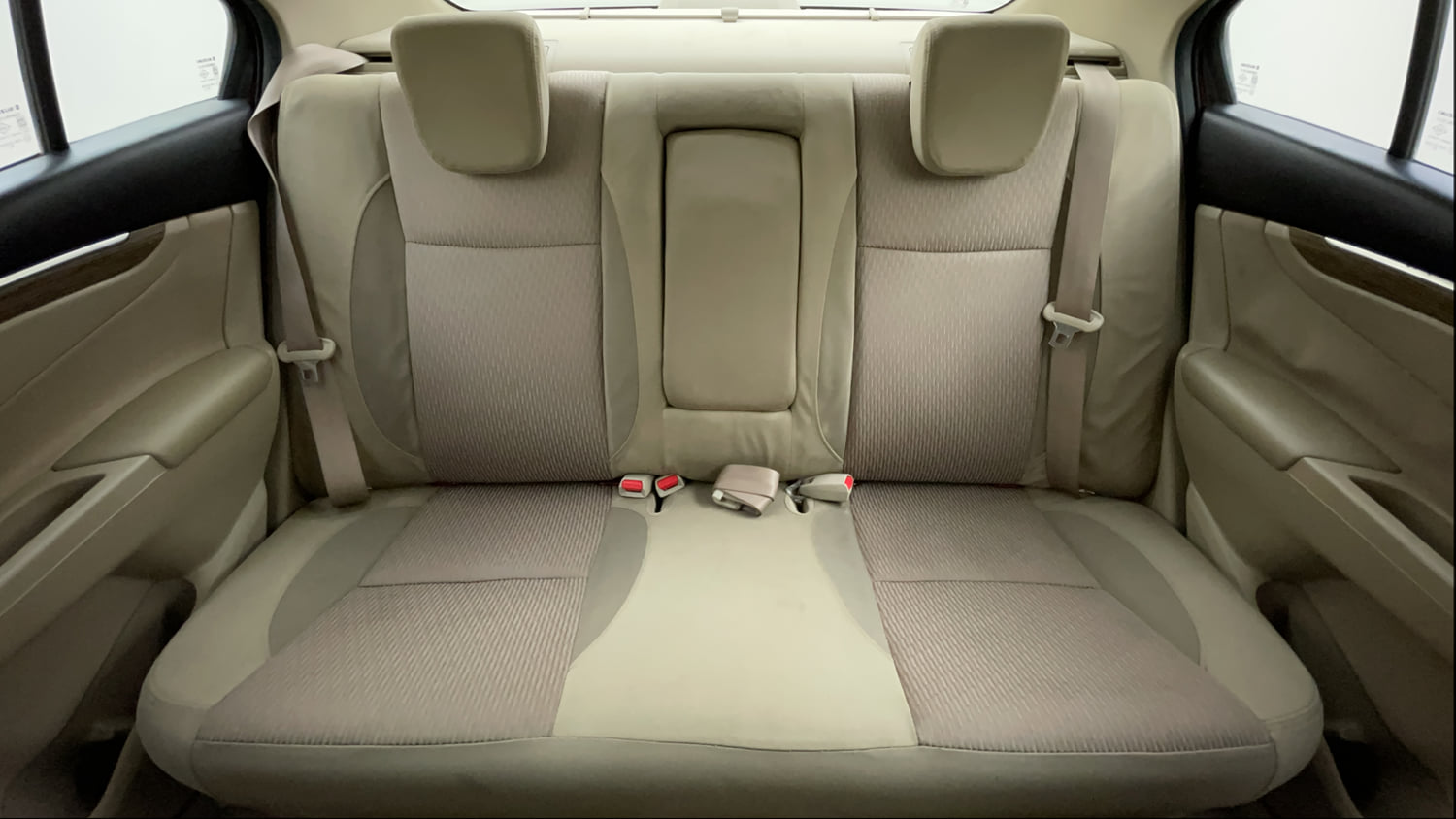 Used 2019 Maruti Suzuki Ciaz Zeta Hybrid 1.5 AT Petrol Automatic interior REAR SEAT CONDITION VIEW