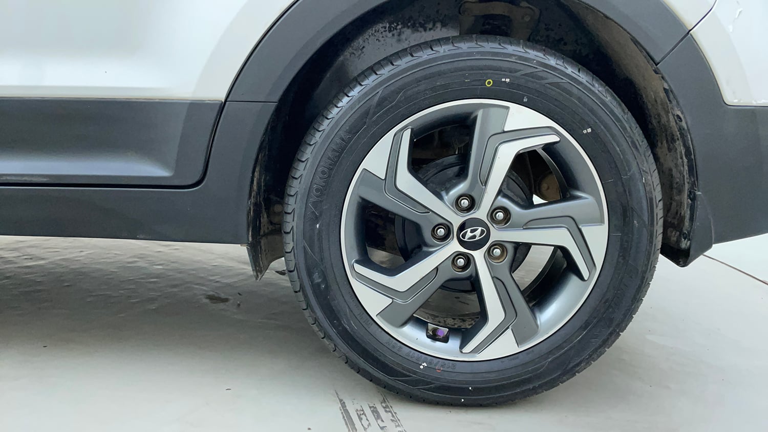 Used 2018 Hyundai Creta SX 1.6 AT Petrol Petrol Automatic tyres LEFT REAR TYRE RIM VIEW