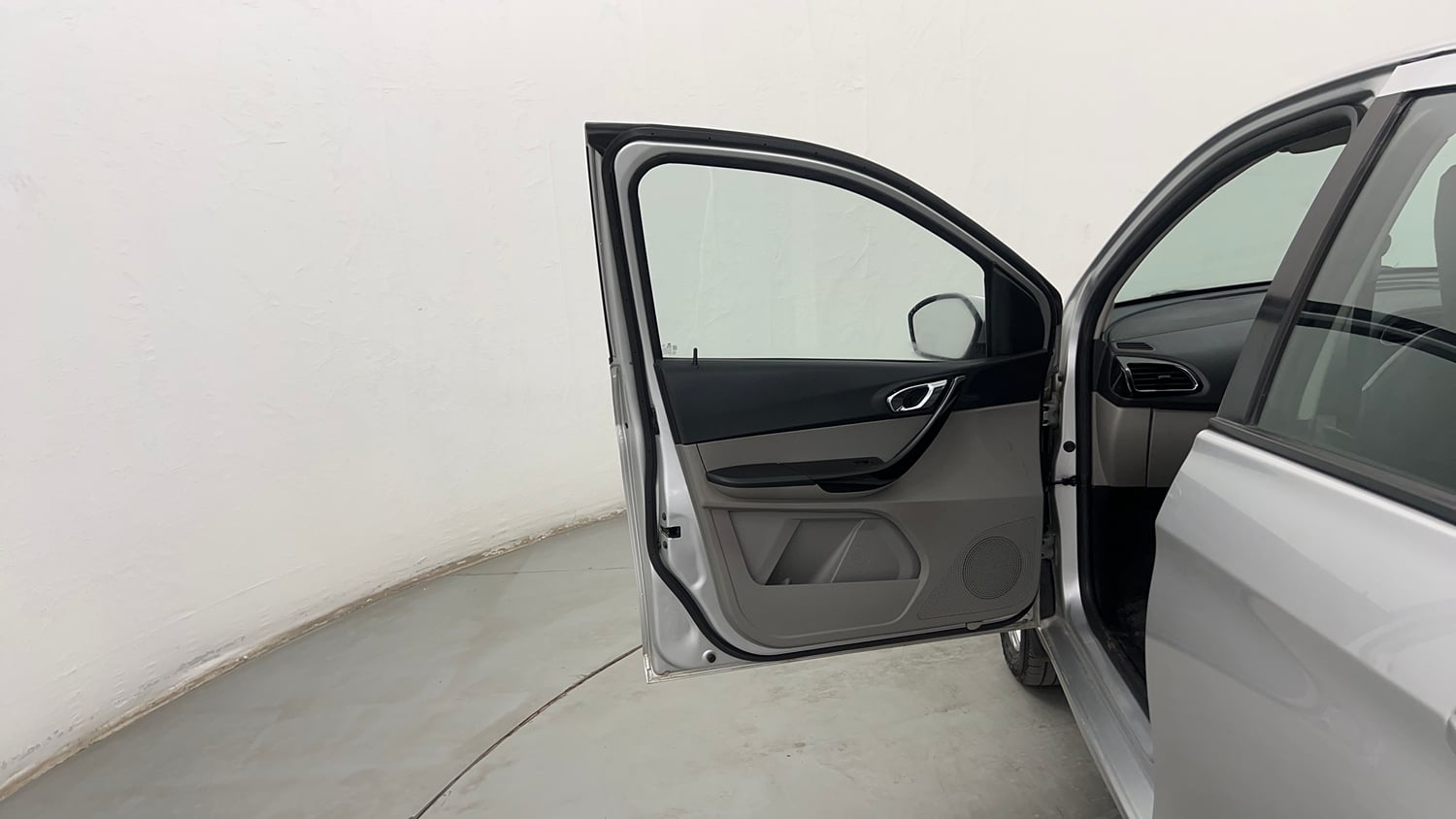 Used 2018 Tata Tiago Revotron XZA Petrol Automatic interior LEFT FRONT DOOR OPEN VIEW