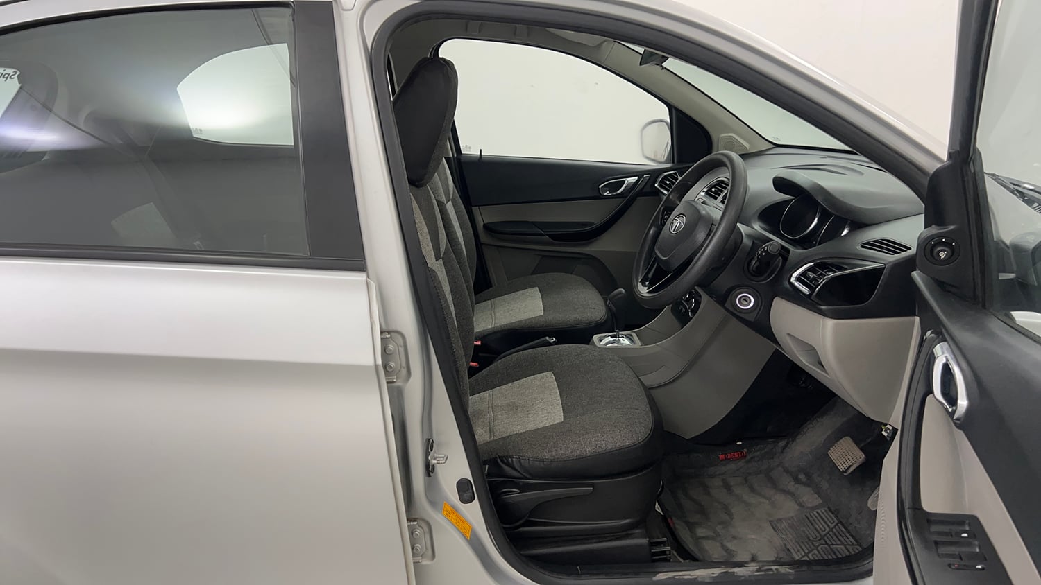 Used 2018 Tata Tiago Revotron XZA Petrol Automatic interior RIGHT SIDE FRONT DOOR CABIN VIEW