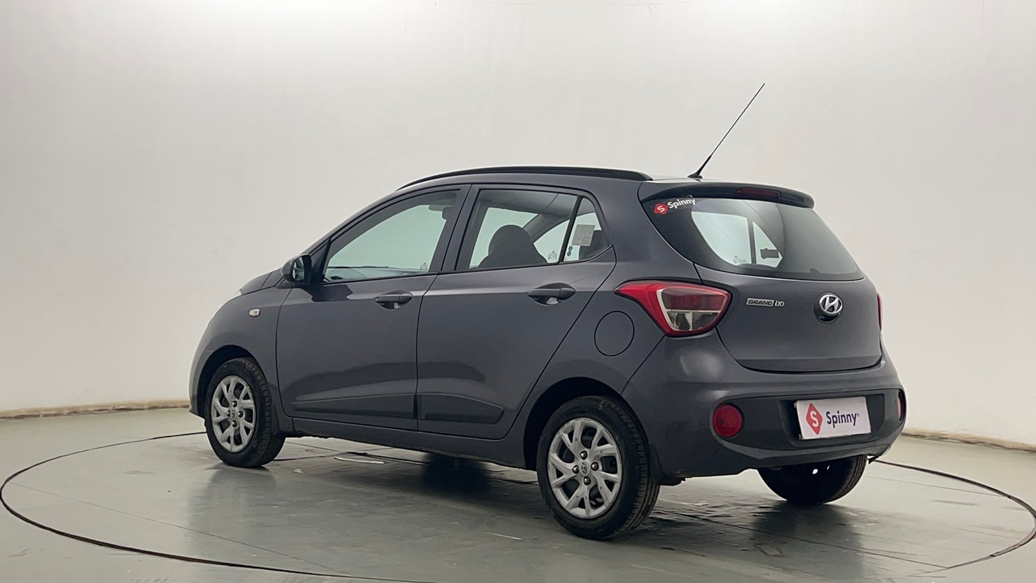 Used 2018 Hyundai Grand i10 Magna 1.2 Kappa VTVT Petrol Manual exterior LEFT REAR CORNER VIEW