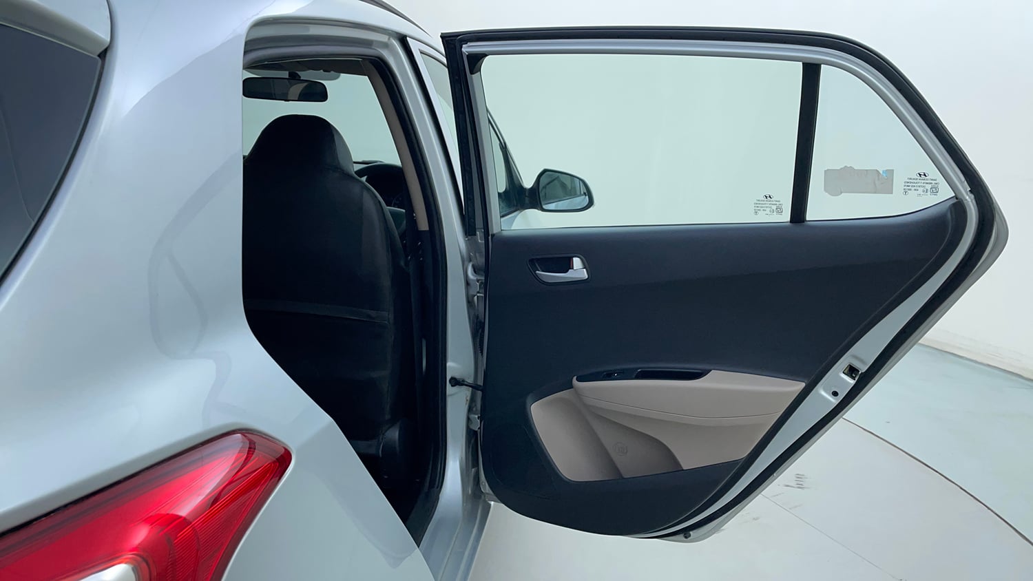 Used 2017 Hyundai Grand i10 Sportz 1.2 Kappa VTVT Petrol Manual interior RIGHT REAR DOOR OPEN VIEW