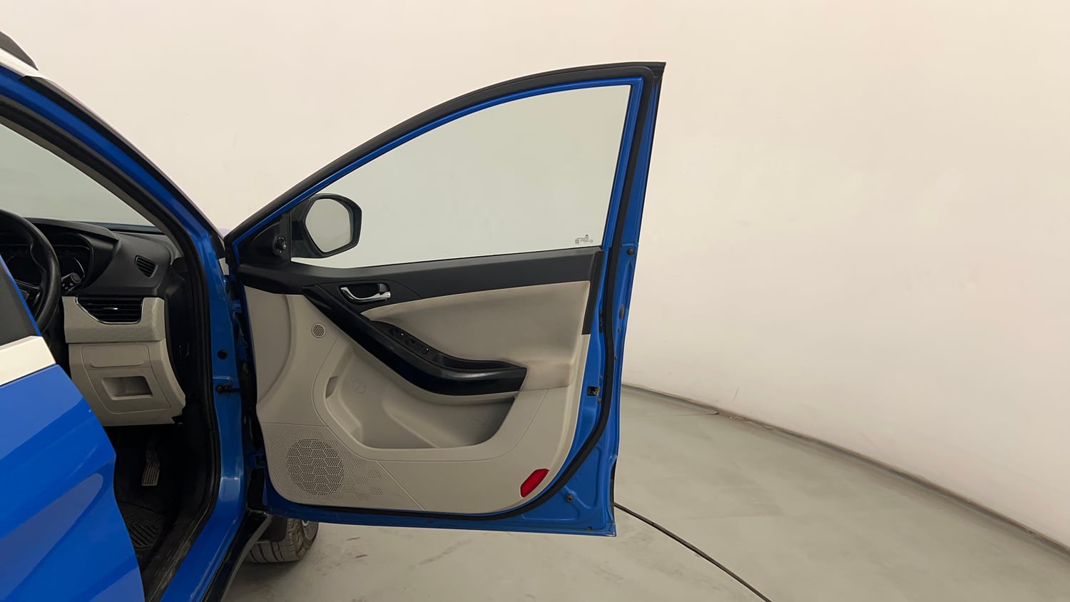 Used 2020 Tata Nexon XZA Plus (O) Dual Tone Petrol Automatic interior RIGHT FRONT DOOR OPEN VIEW