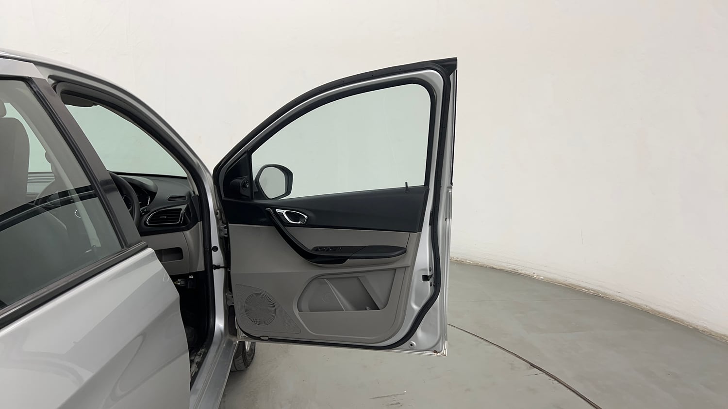 Used 2018 Tata Tiago Revotron XZA Petrol Automatic interior RIGHT FRONT DOOR OPEN VIEW