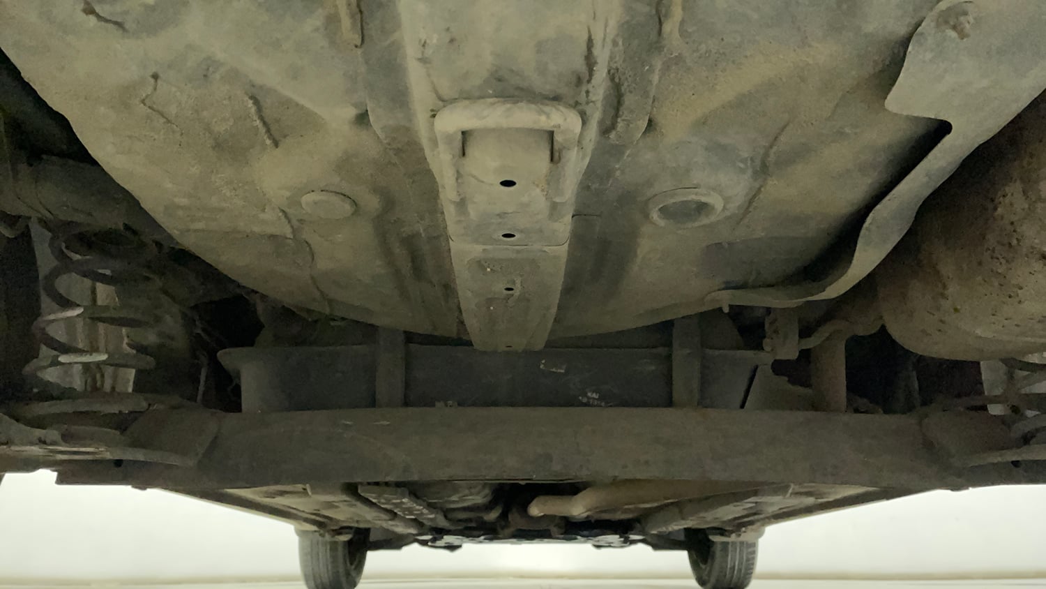 Used 2018 Hyundai Grand i10 Sportz (O) 1.2 Kappa VTVT Petrol Manual extra REAR UNDERBODY VIEW (TAKEN FROM REAR)
