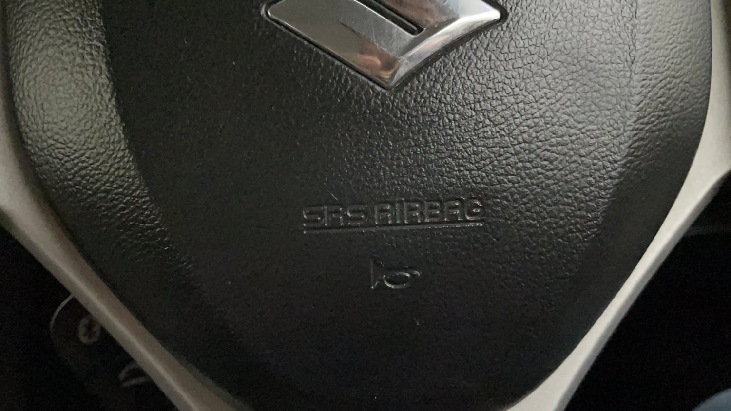 Used 2015 Maruti Suzuki Swift ZXi Petrol Manual top_features Airbags