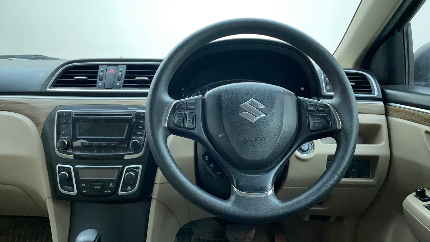 Used 2019 Maruti Suzuki Ciaz Zeta Hybrid 1.5 AT Petrol Automatic interior STEERING VIEW