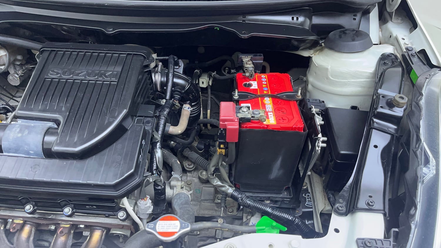 Used 2015 Maruti Suzuki Swift Dzire VXI Petrol Manual engine ENGINE LEFT SIDE VIEW