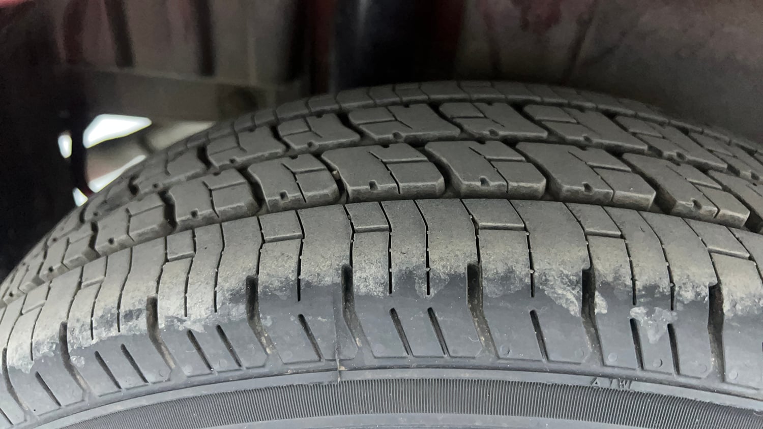 Used 2014 Maruti Suzuki Swift VXi Petrol Manual tyres RIGHT REAR TYRE TREAD VIEW