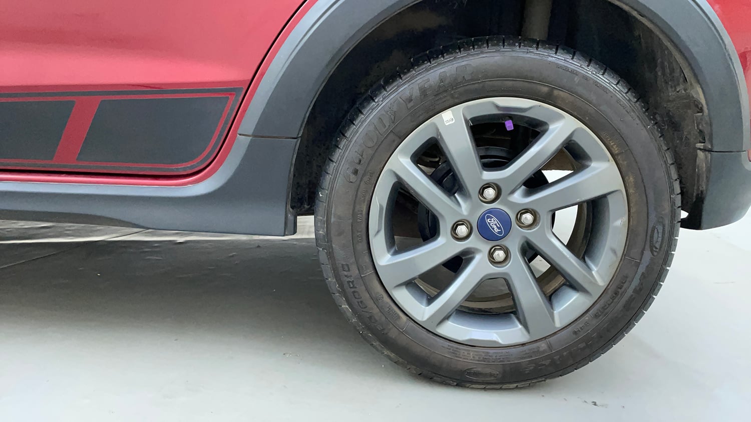 Used 2021 Ford Freestyle Titanium Plus 1.2 Ti-VCT Petrol Manual tyres LEFT REAR TYRE RIM VIEW