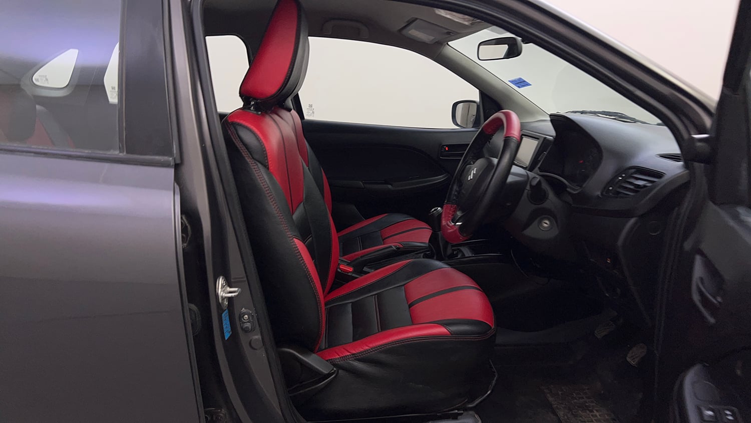 Used 2016 Maruti Suzuki Baleno Sigma 1.2 Petrol Manual interior RIGHT SIDE FRONT DOOR CABIN VIEW