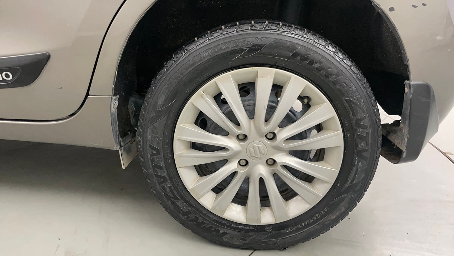 Used 2019 Maruti Suzuki Baleno Delta Petrol Manual tyres LEFT REAR TYRE RIM VIEW