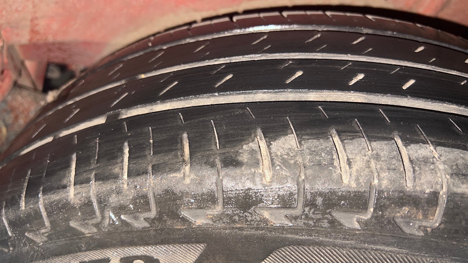 Used 2017 Maruti Suzuki Ignis Delta 1.2 MT Petrol Manual tyres LEFT REAR TYRE TREAD VIEW