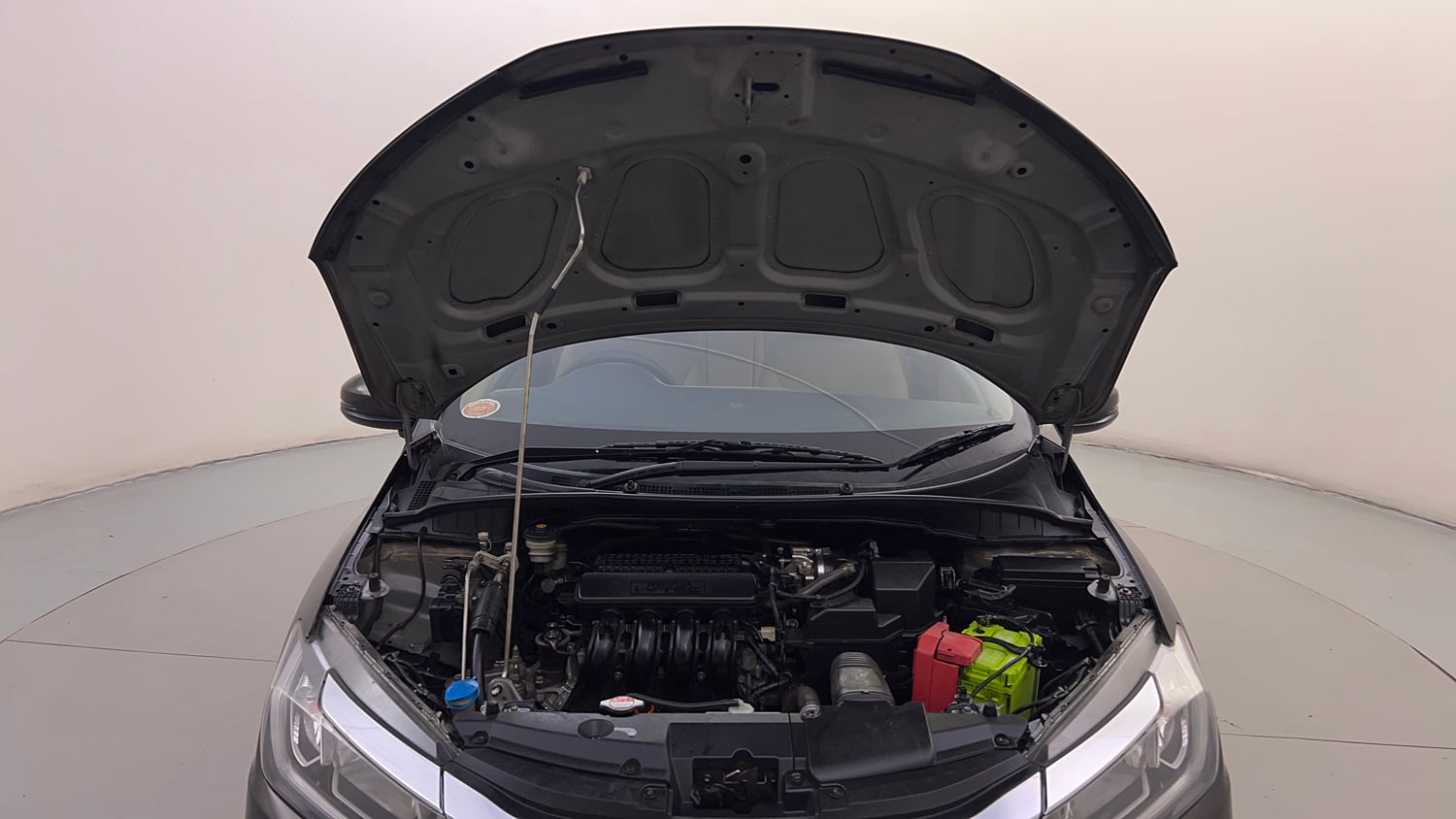 Used 2017 Honda City V Petrol Petrol Manual engine ENGINE & BONNET OPEN FRONT VIEW
