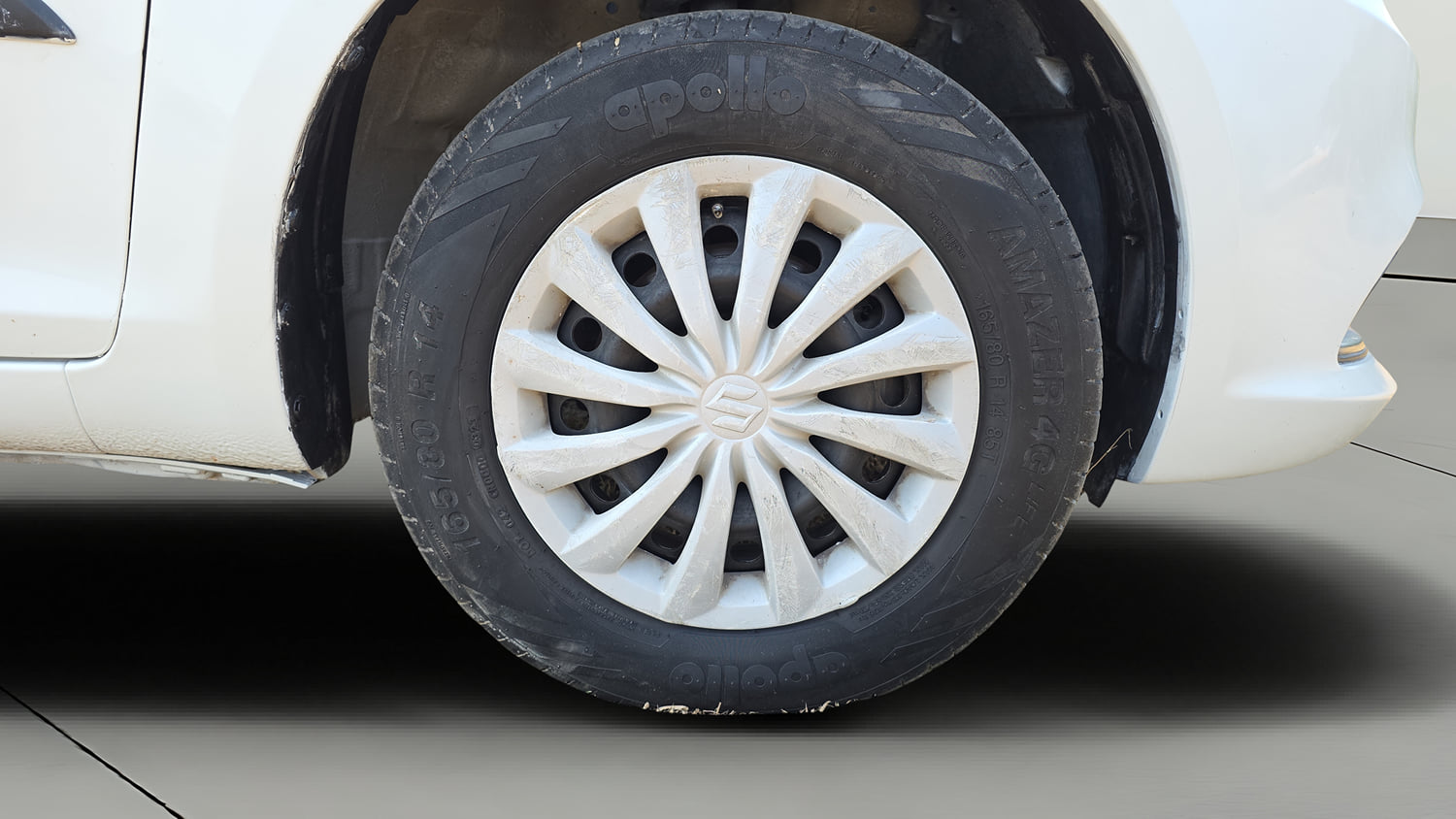 Used 2016 Maruti Suzuki Swift Dzire VXI Petrol Manual tyres RIGHT FRONT TYRE RIM VIEW