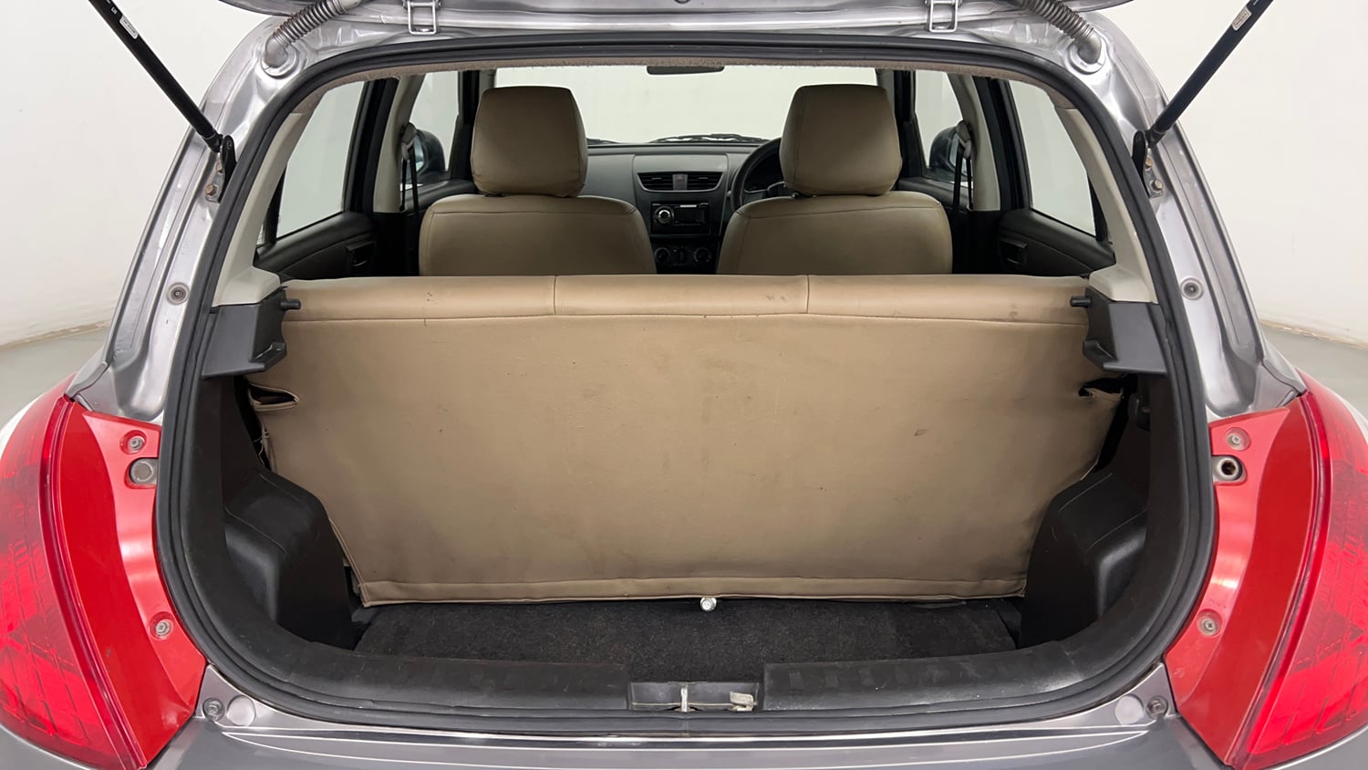 Used 2014 Maruti Suzuki Swift LXi Petrol Manual interior DICKY INSIDE VIEW