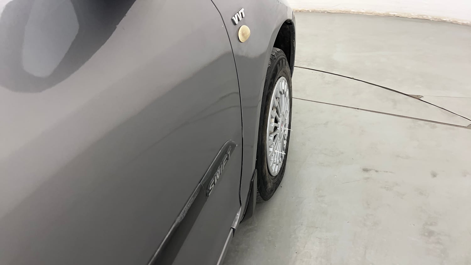 Used 2014 Maruti Suzuki Swift LXi Petrol Manual dents MINOR SCRATCH