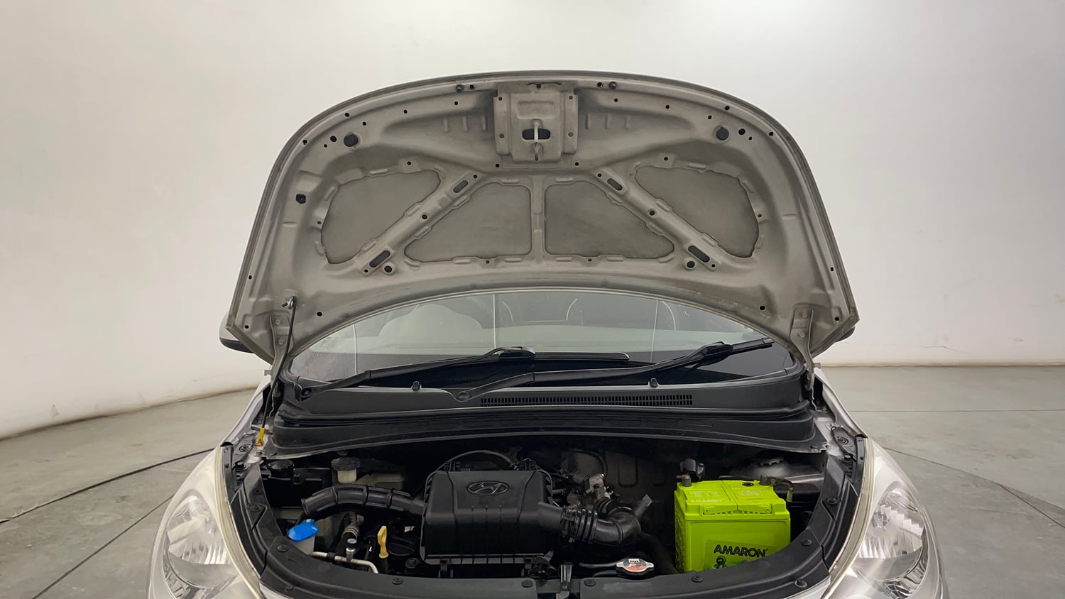 Used 2014 Hyundai i10 Sportz 1.1 iRDE2 Petrol Manual engine ENGINE & BONNET OPEN FRONT VIEW