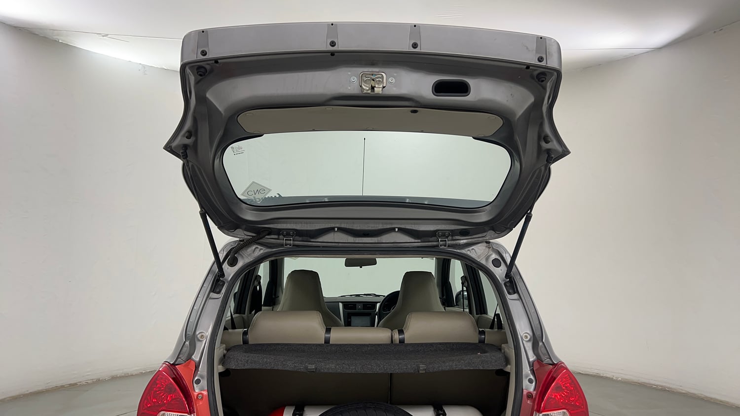 Used 2018 Maruti Suzuki Celerio VXi (O) CNG Cng Manual interior DICKY DOOR OPEN VIEW