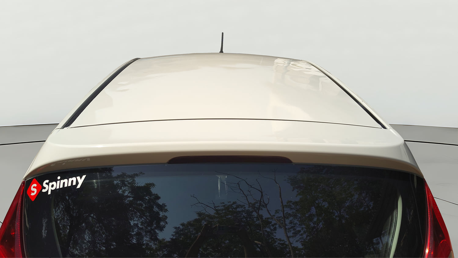 Used 2018 Hyundai Eon Magna + Petrol Manual exterior EXTERIOR ROOF VIEW