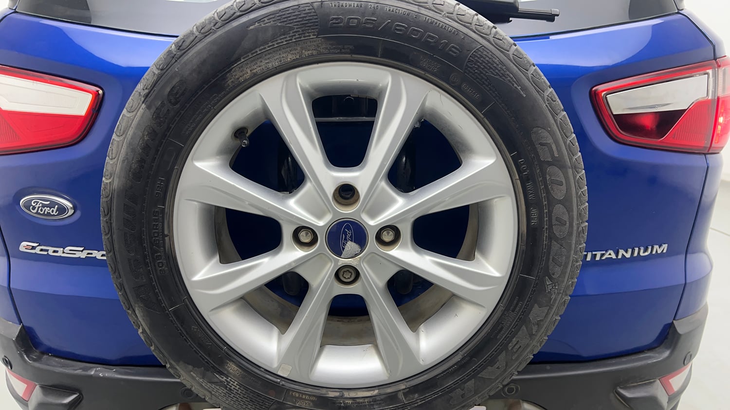 Used 2018 Ford EcoSport Titanium 1.5L Ti-VCT Petrol Manual tyres SPARE TYRE VIEW