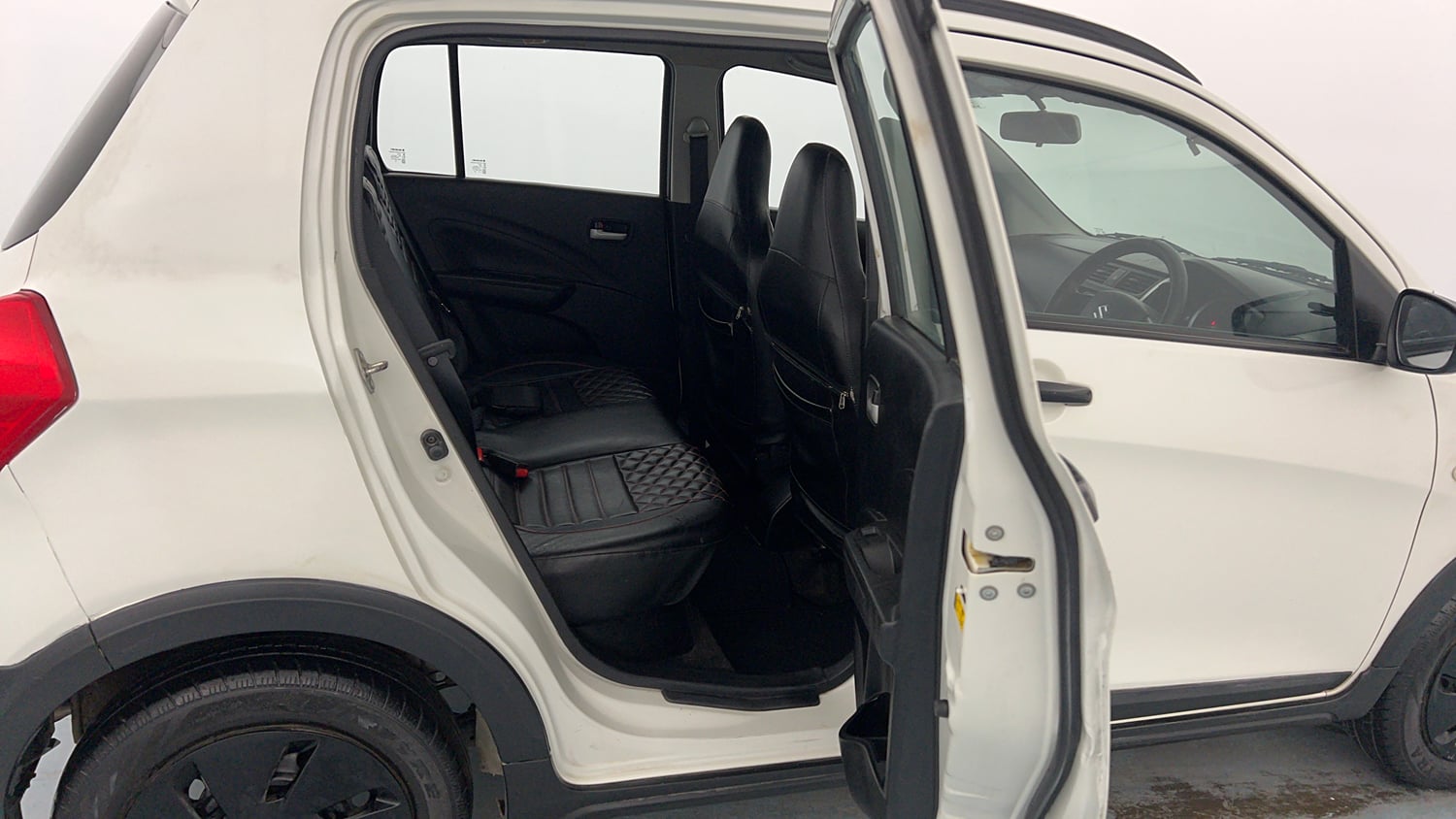 Used 2021 Maruti Suzuki Celerio X VXi AMT Petrol Automatic interior RIGHT SIDE REAR DOOR CABIN VIEW