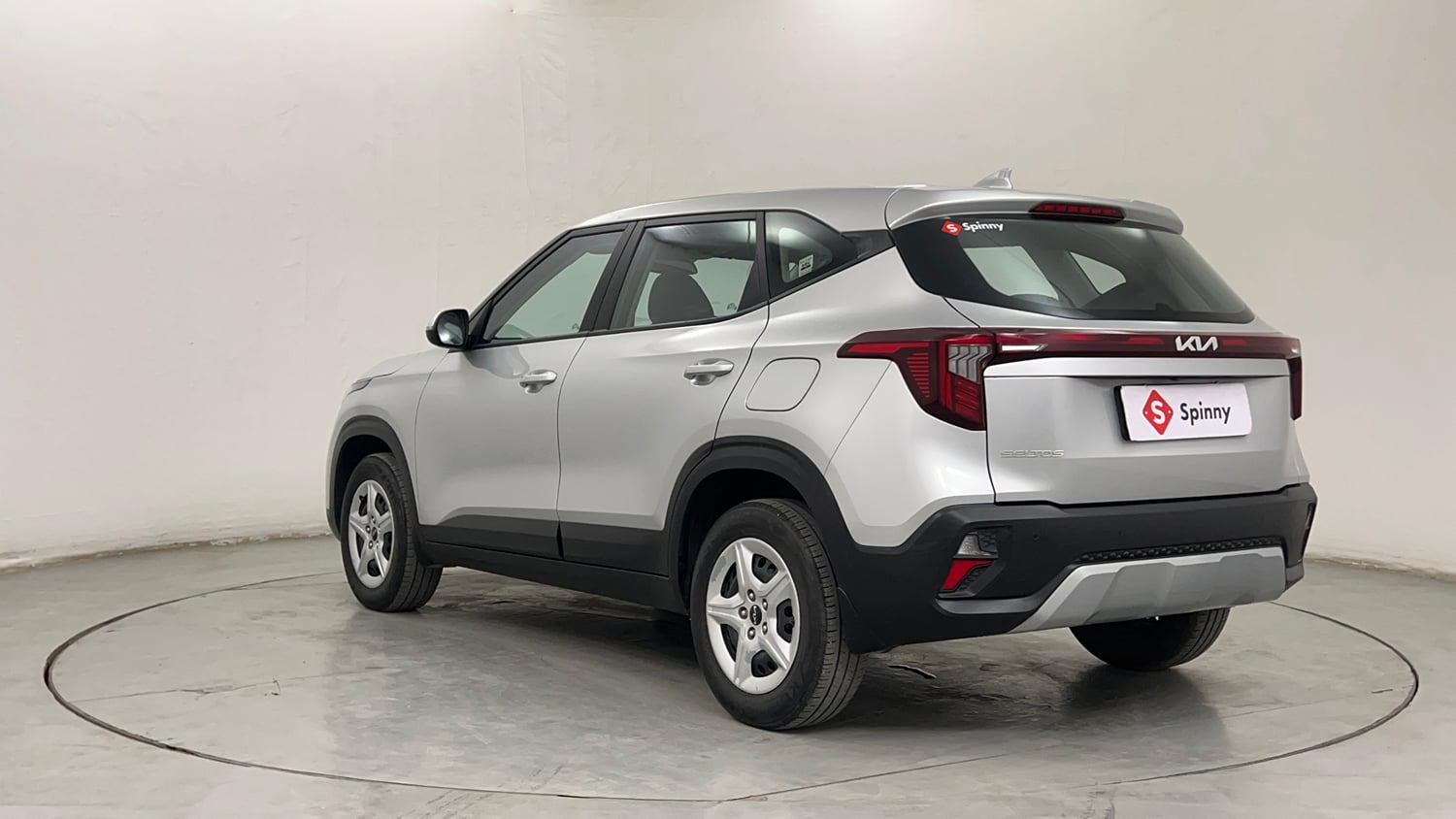 Used 2024 Kia Seltos HTK 1.5 Diesel MT Diesel Manual exterior LEFT REAR CORNER VIEW