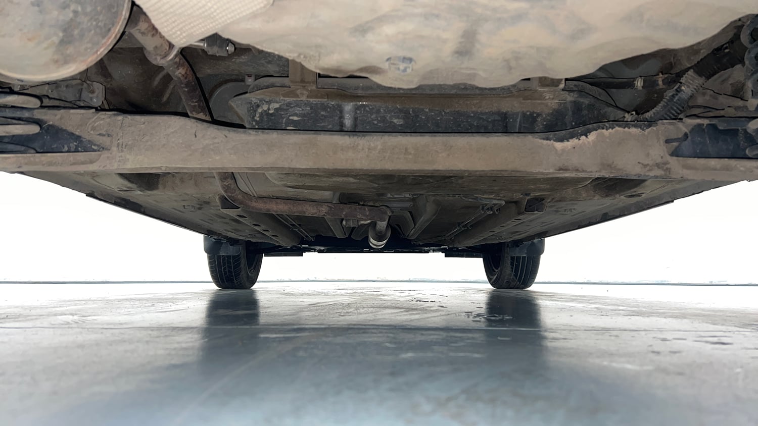 Used 2021 Nissan Magnite XL Petrol Manual extra REAR UNDERBODY VIEW (TAKEN FROM REAR)