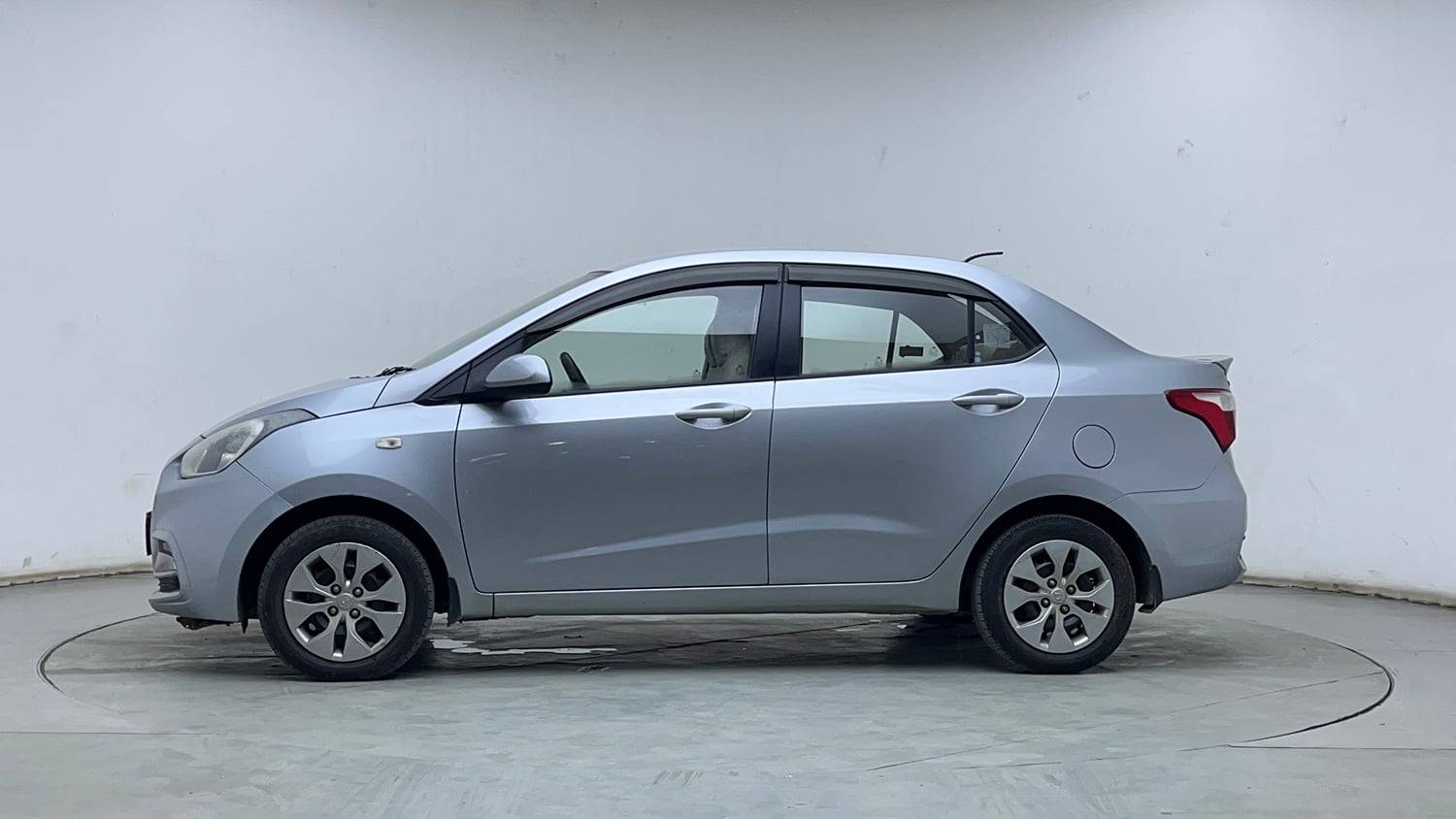Used 2019 Hyundai Xcent S CRDi Diesel Manual exterior LEFT SIDE VIEW