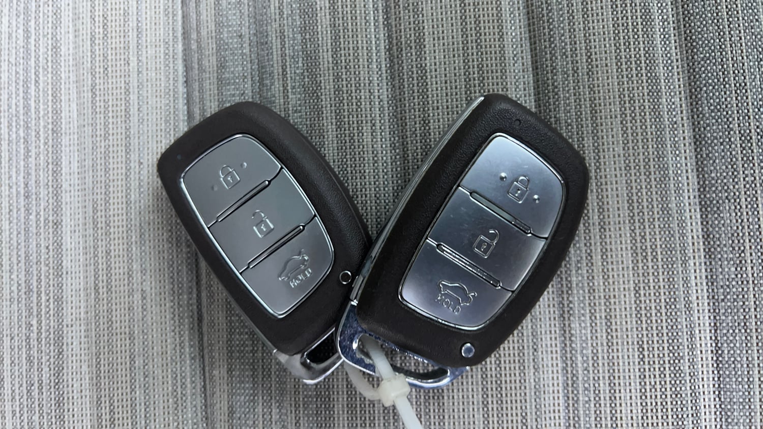 Used 2021 Hyundai Aura SX Plus 1.2 AMT Petrol Petrol Automatic extra CAR KEY VIEW