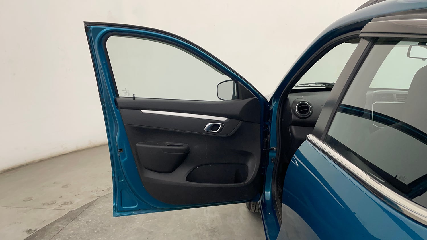 Used 2024 Renault Kwid CLIMBER 1.0 MT Petrol Manual interior LEFT FRONT DOOR OPEN VIEW