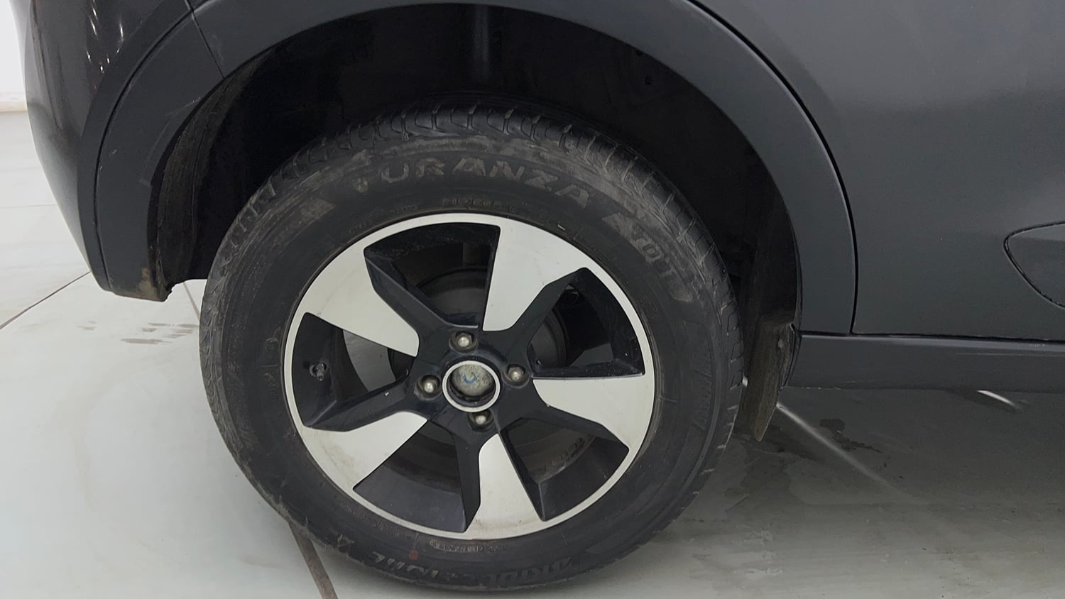 Used 2019 Tata Nexon XZA Plus Petrol Petrol Automatic tyres RIGHT REAR TYRE RIM VIEW