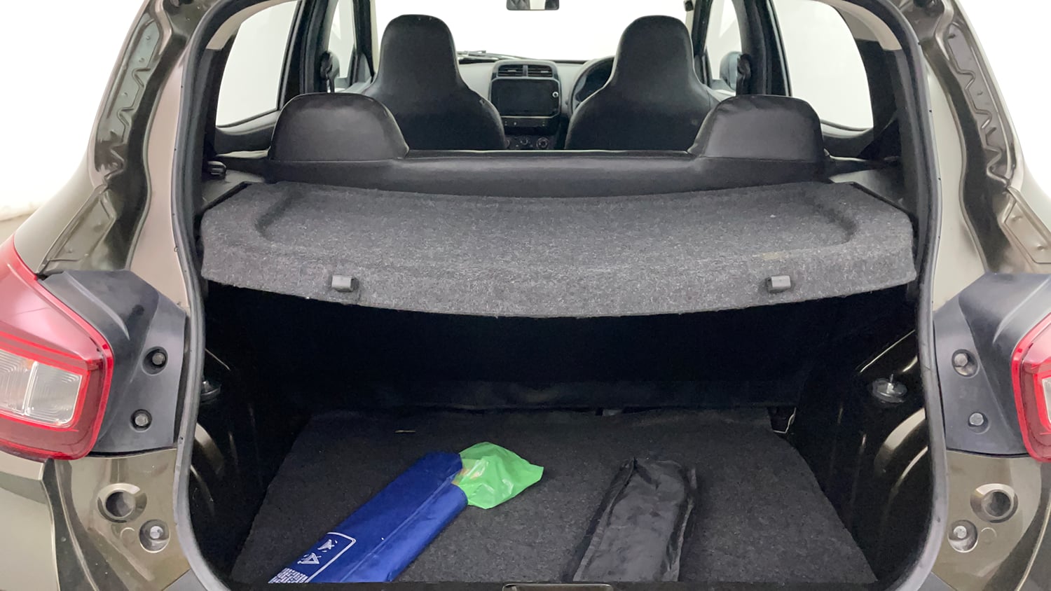 Used 2020 Renault Kwid 1.0 RXT AMT Opt Petrol Automatic interior DICKY INSIDE VIEW