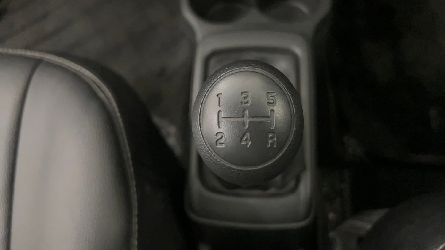 Used 2024 Maruti Suzuki Alto K10 VXi Petrol Manual interior GEAR  KNOB VIEW