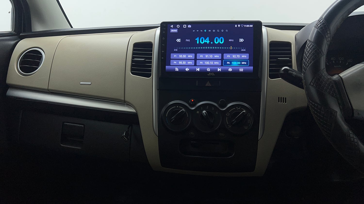 Used 2017 Maruti Suzuki Wagon R LXI CNG Cng Manual interior MUSIC SYSTEM & AC CONTROL VIEW