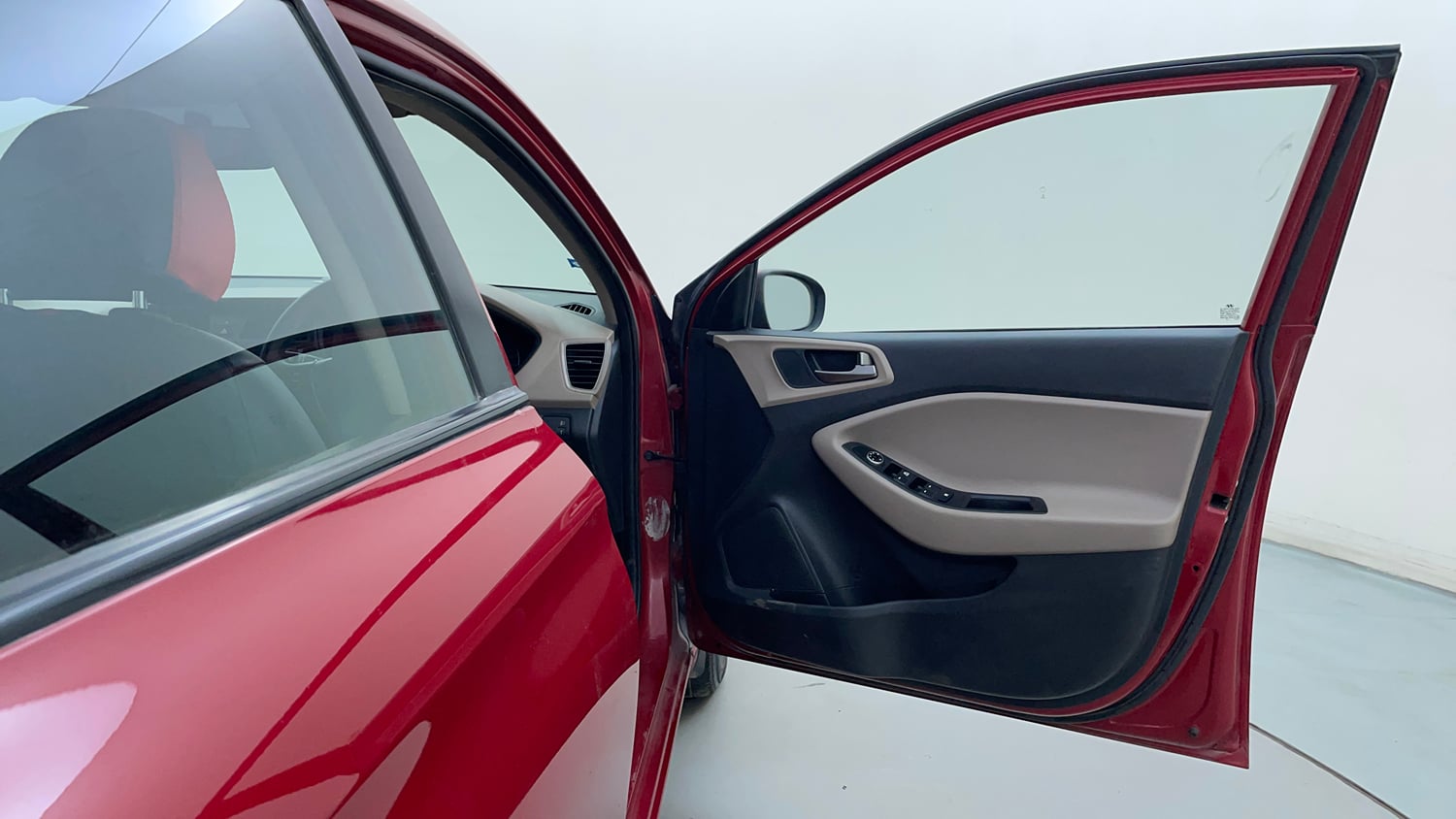 Used 2015 Hyundai Elite i20 Magna 1.2 Petrol Manual interior RIGHT FRONT DOOR OPEN VIEW