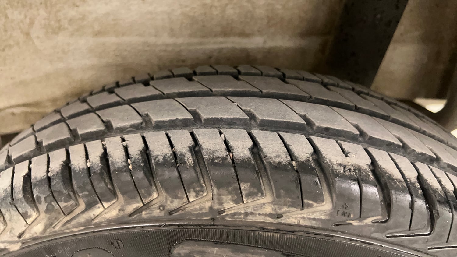 Used 2024 Maruti Suzuki Alto K10 VXi Petrol Manual tyres LEFT REAR TYRE TREAD VIEW
