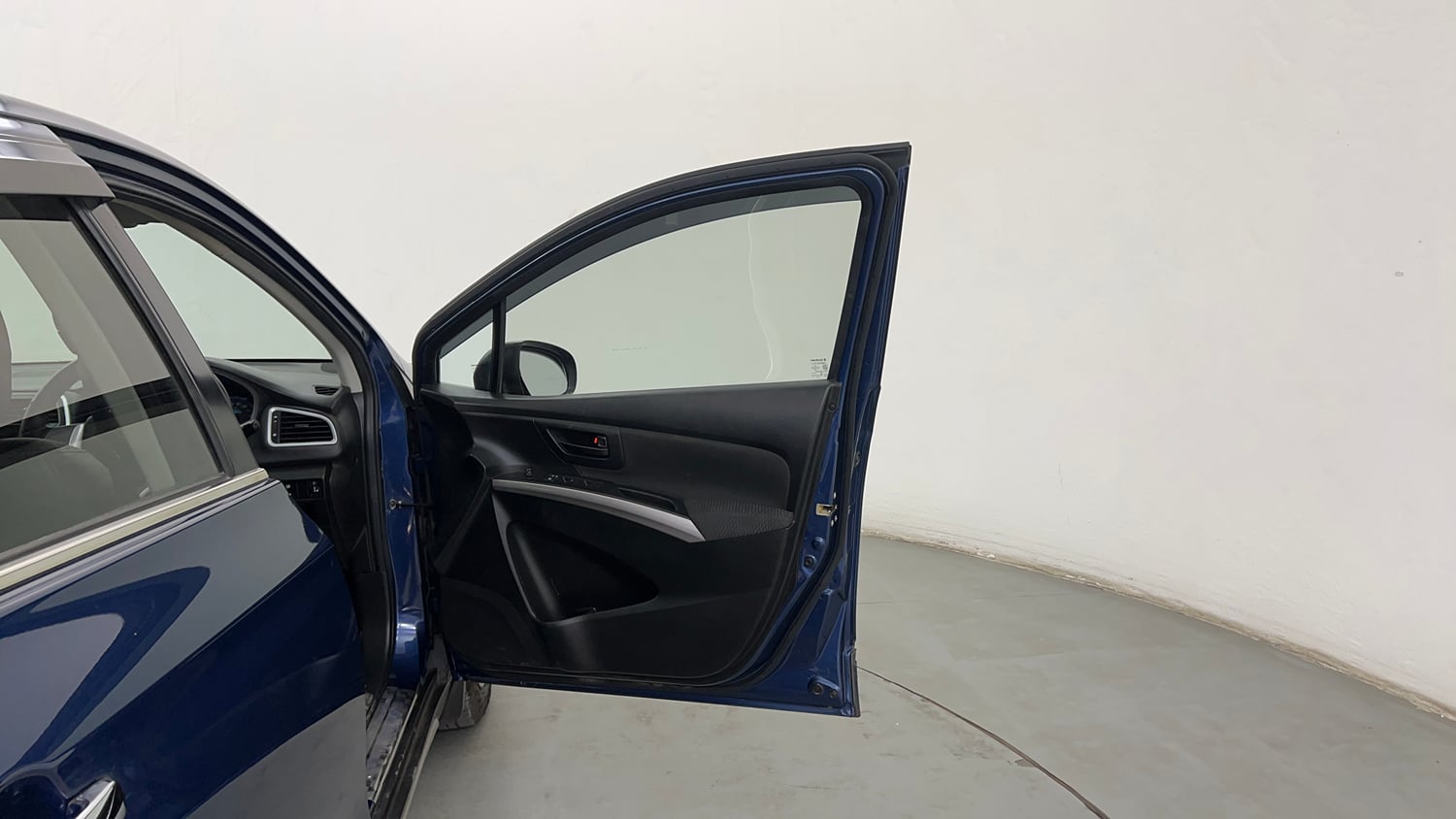 Used 2022 Maruti Suzuki S-Cross Sigma Petrol Manual interior RIGHT FRONT DOOR OPEN VIEW